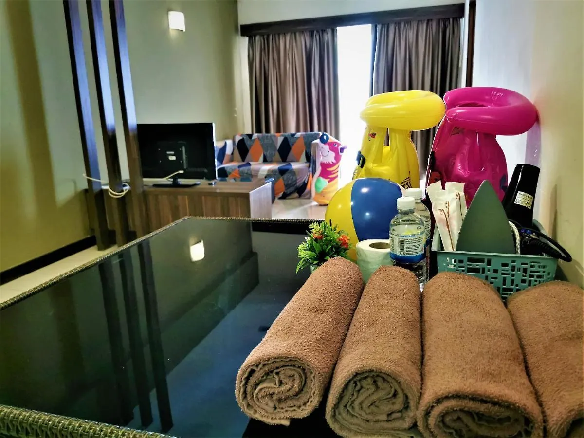 Homestay At Melaka # Free Wifi # Water Themepark Tickets 0*, Malacca Malaysia
