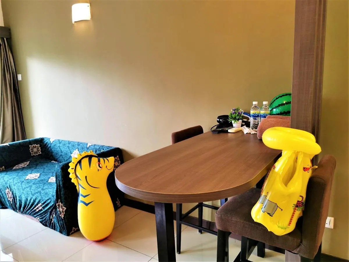 Homestay At Melaka # Free Wifi # Water Themepark Tickets Apartment
